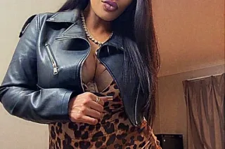 24/7 funSize playMate 🥰🥰 fairf... - Image 3