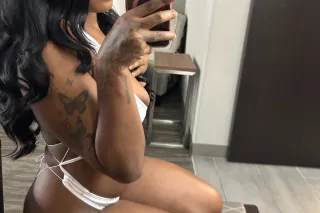 incall available 😘✨ 𝓻𝓮𝓵𝓪𝔁 🫶🏾 100% 𝓭𝓲𝓼𝓬𝓻𝓮𝓮𝓽 🙈 𝓷𝓲𝓬𝓮 𝓿𝓲𝓫𝓮𝓼 𝓪𝓵𝔀𝓪𝔂𝓼 😘 𝔂𝓸𝓾𝓻 𝓯𝓪𝓿𝓸𝓻𝓲𝓽𝓮 𝓷𝔂𝓶𝓹𝓱𝓸 😻😮‍??? - Image 1