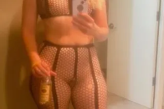 💕🤩🔥New🔥🤩💕 Russian, Italian, Blond Treat! Lets play - Image 12