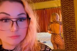 💕🤩🔥New🔥🤩💕 Russian, Italian, Blond Treat! Lets play - Image 6